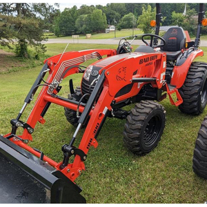 Bad Boy 4035 4WD Workhorse Tractor Potencia y precisión inigualables, ideal para grandes propiedades, pesado - Product Image 6