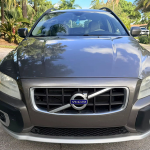 V-olvo XC70 3.2 A W D 2010 d'occasion, 73 500 miles, 6 cylindres, transmission intégrale, provenance Floride, non modifié - Product Image 1