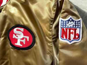 เสื้อแจ็คเก็ตวาร์ซิตี้ผู้ชายแบบลำลองสั่งทำพิเศษ คอตั้ง คุณภาพพรีเมียม มีให้เลือกหลายสี - Product Image 4