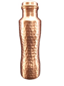 Botellas de cobre hechas a medida de metal en una variedad de patrones adecuados para regalar y para tiendas caseras - Product Image 4