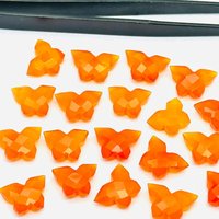 Perles de sculpture en forme de papillon cornaline naturelle à facettes Orange rouge pierres précieuses en vrac fabrication de bijoux cristal de guérison Design unique