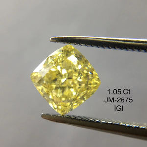 เบาะเพชรสีเหลืองอ่อนแฟนซี1.05กะรัตเพชรที่ผ่านการรับรอง VVS2ความชัดเจน IGI เพชรแฟนซีทรงหลวมธรรมชาติสำหรับการทำเครื่องประดับ - Product Image 1