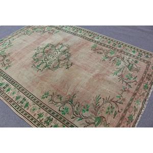 Tapis de 6,3 x 8,6 pieds, tapis turc vintage, tapis abstrait vert - Product Image 3