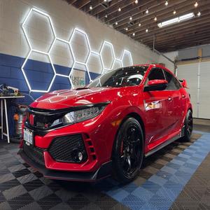 HONDA CIVIC TYPE R 2018 D'OCCASION (LHD/RHD) - Product Image 1