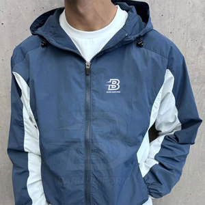 Oem Service Windbreaker Hoodie Set Último diseño personalizado Color y tamaño Windbreaker Winter Hoodie para la venta - Product Image 2