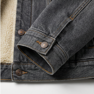 เสื้อแจ็คเก็ตฤดูหนาวดีไซน์เอง ผ้ายีนส์ฟอกสีซีดแบบวินเทจ สไตล์สตรีทแวร์ แต่งลายปะติด ล้างสีแบบแอซิด แฟชั่นคอลเลคชั่นขายส่ง - Product Image 6