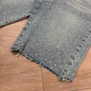 Pantalones cortos de verano para hombre, vaqueros negros lavados con adornos de cristal gris, 100% algodón, tiro medio, dobladillo deshilachado, bermudas de mezclilla. - Product Image 2