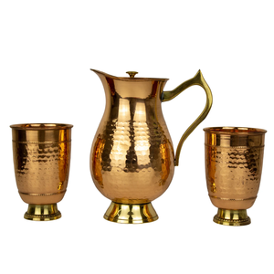 Luxueux pichet à eau en cuivre martelé 2 litres nouveau design pour les fêtes en vente en Inde - Product Image 3