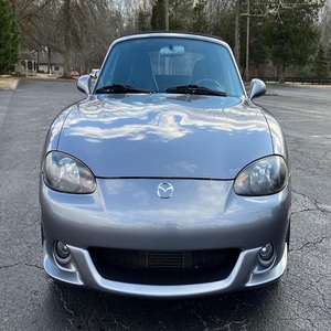 Mazda MX-5 Miata 2004 - Product Image 3