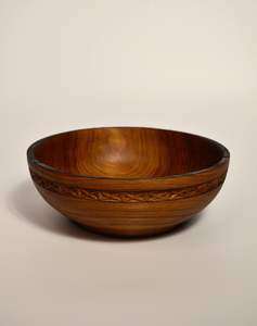 Bol de service en bois avec finition naturelle surface polie eco safe idéal pour les cuisines modernes et élégantes - Product Image 3