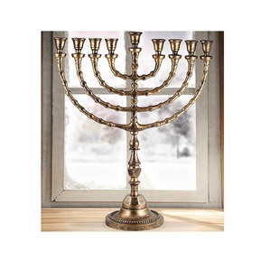 Design moderne Jérusalem Hanukkah Menorah Juive Menorah Bougeoir avec 7 Branches Hanukkah Menorah de Jamsons Exports - Product Image 2
