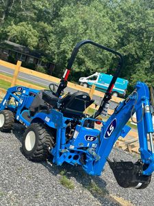 2024 tracteur de tondeuse à gazon sans fil avec chargeur frontal rétrocaveuse arrière tension 58v livraison gratuite Miami Floride USA pièces gratuites incluses - Product Image 4