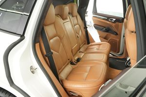 Porsche Cayenne Turbo 2017 Impecable - Product Image 2