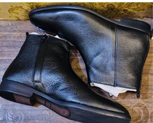 Bottes Chelsea faites à la main en cuir de vachette de qualité supérieure pour hommes chaînes chaussures décontractées confortables et respirantes avec style à la mode pour l'hiver inde - Product Image 2