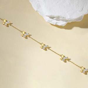 Collier pour femme Jeulia en argent sterling avec papillon doré et zircon - Product Image 6