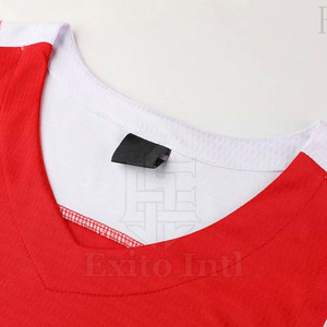 Ensemble de maillot et short de basketball réversible personnalisé pour homme avec impression par sublimation intégrale respirante et à séchage rapide - Product Image 2