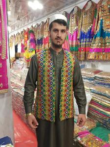 Chaleco Tradicional Afgano Étnico Hecho a Mano para Hombre, Estilo Vintage, sin Mangas, Bordado, Ecológico, Transpirable, 100% - Product Image 2