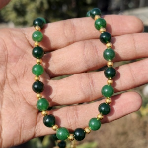 สร้อยคอเงินแท้ประดับพลอยอะเวนทูรีนสีเขียวทรงกลมขนาด 8 มม. เครื่องประดับสำหรับงานแต่งงาน - Product Image 3