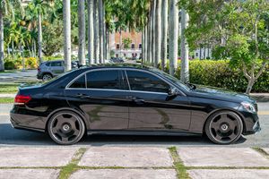Gran Oferta: Mercedes-Benz E350 Sedán 2014, Impecable, Listo para Enviar - Product Image 3