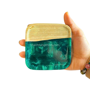 Ensemble de sous-verres en bois et résine époxy, 2 pièces, mélange de bois vert, lavage à la main uniquement, ustensiles alimentaires, antidérapant, fabriqué au Vietnam - Product Image 6