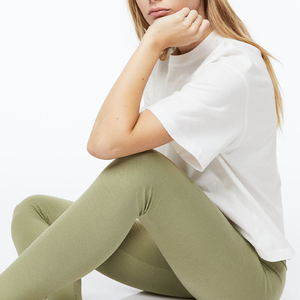 Ropa de yoga personalizada Push Up Pantalones de yoga Leggings sin costuras Scrunch Butt Legging Ropa casual - Product Image 4