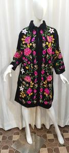 Vente chaude Mexicain Vintage Brodé Femmes Long Manteau D'hiver Tissé Coton Toile Avant Ouvert Manches Complètes Bouton Décoration - Product Image 3