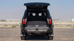 Tout neuf 2025 pour SUV Adventure, deux tons, 4 1 6L Diesel Automatique Gauche Noir Hybride IForce Max Premium V6 R20 - Product Image 2