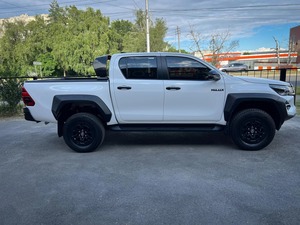 Nuevo Toyota Hilux Gr Sport en venta - Product Image 2