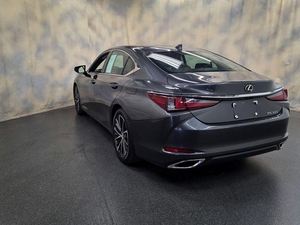 Lexus ES 2025 Gris, Sedán Usado, 2.0 CVT Edición Premium, Volante a la Izquierda, 5 Asientos, Auto Importado - Product Image 6