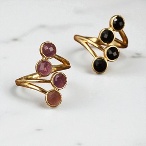 Vente en gros Bague ajustable en pierre de soleil ronde Plaqué or 14K Bague pour femme faite à la main avec pierre de 6mm - Product Image 5