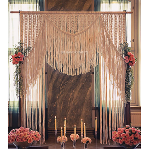 Grand rideau en macramé de style bohème pour décoration murale de mariage avec arche de fond et housses de chaise - Product Image 3
