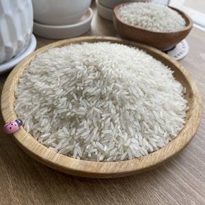 ข้าวหอมกรุ่นดอกมะลิเวียดนาม3% แตกเป็นเม็ดยาวเนื้อแข็งสัมผัสกับมิสควินซีวา84858080598 - Product Image 3