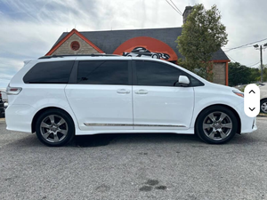 Vente rapide - Occasion pour Sienna SE 7 places 2018, conduite à gauche, 1-25000 milles, 200-250 ch, 400-500 Nm, émission Euro IV, origine US 2021-2023 - Product Image 2