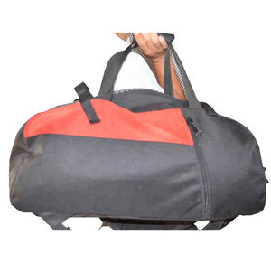 Bolsa de Lona Grande Personalizable con Forro de Nailon para Gimnasio de Artes Marciales Mixtas (MMA), Cierre de Cremallera y Hebilla, Correa Ajustable - Product Image 1