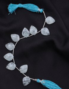 Perles d'aigue-marine polies superbes pierres précieuses en vrac à facettes bleu gris pour la fabrication de bijoux perles de pierre à motif de goutte - Product Image 2
