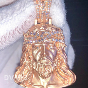 Pendentif Croix de Jésus en Argent Massif 925 Plaqué Or 18K, Moissanite Certifiée de Luxe, Style Glacé Personnalisé, Tendance - Product Image 1