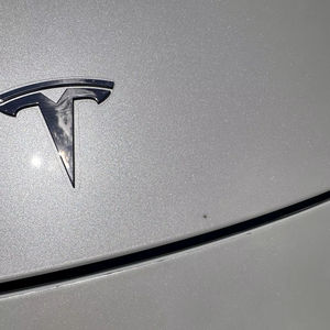 2020 Tesla โมเดล Y มอเตอร์ซีดานสี่ใบพัด AWD ความสามารถในการขับขี่ด้วยตนเองเต็มรูปแบบไฟลิเธียมภายในอัตโนมัติ - Product Image 1