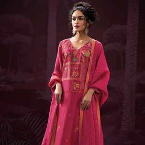 Premium Bemberg Titan Silk Printed Salwar Kameez Catálogo completo disponible a precio mayorista ideol for party wear collection - Product Image 1