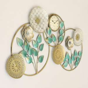 Charming Floral and Leaf Design Wall Mount Metal Wall Art Perfect for Living Rooms or Entryways <b>Decoration</b> - Product Image 3
