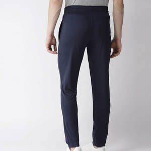 Nueva llegada de los hombres ligeros a prueba de viento Cargo estilo Jogger pantalones de moda liso teñido de algodón para la temporada de primavera directo de fábrica - Product Image 3