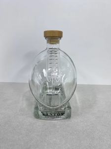 Wholesale 750ml Transparent Gas <b>Bottles</b> with <b>Dropper</b> Seal Custom Printed for Foot Rugby Tequila Brandy and <b>Glasses</b> Hot Sale - Product Image 3