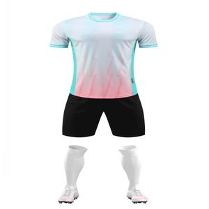 2026 Meilleur ensemble de maillots de football personnalisés Maillot de football à col rond de haute qualité Nouvelle collection de vêtements de football personnalisés - Product Image 6
