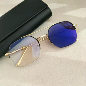 Gafas Fotocromáticas Unisex con Lentes que Cambian <span class=keywords><strong>de</strong></span> Color - Armazón <span class=keywords><strong>de</strong></span> Acero Inoxidable, Modernas <span class=keywords><strong>para</strong></span> Uso Diario 2026 - Product Image 1