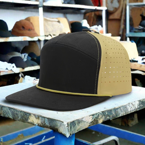 Casquette de golf Performance pour hommes avec tissu respirant à visière structurée et fermeture confortable pour les jeux de parcours et les vêtements décontractés - Product Image 4