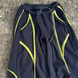 OEM High Quality Soft <b>Elastic</b> Striped Boxy Fit Structured Unisex Custom Wide Leg Sweatpants Minimalist Streetwear - Product Image 2