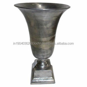 Jarrones de metal de calidad superior en diseño y tamaño personalizados hechos a mano para jardín, boda y decoración del hogar, jarrones de flores únicos - Product Image 1