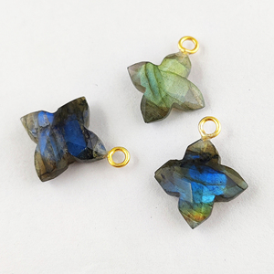 Ciondolo in pietra preziosa di trifoglio sfaccettato Labradorite Flash blu ciondolo in argento Sterling 925 con pietre preziose per la creazione di collane e orecchini