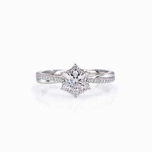 Bague Scintillante d'Amour Marquée Taille Unique en Argent Tendance avec Incrustation de Diamants Coupe Princesse Forme de Lune pour Fiançailles - Product Image 2
