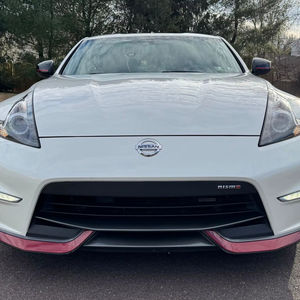 Nissan 370Z NISMO Coupé 2016 d'occasion, boîte manuelle 6 vitesses, moteur V6 - Product Image 1