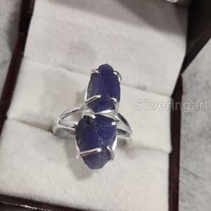 แหวนเงินแท้ 925 ประดับพลอยแทนซาไนต์ธรรมชาติ ปรับขนาดได้ สำหรับผู้หญิง  คู่พลอยสองเม็ด  หินประจำเดือนธันวาคม - Product Image 1